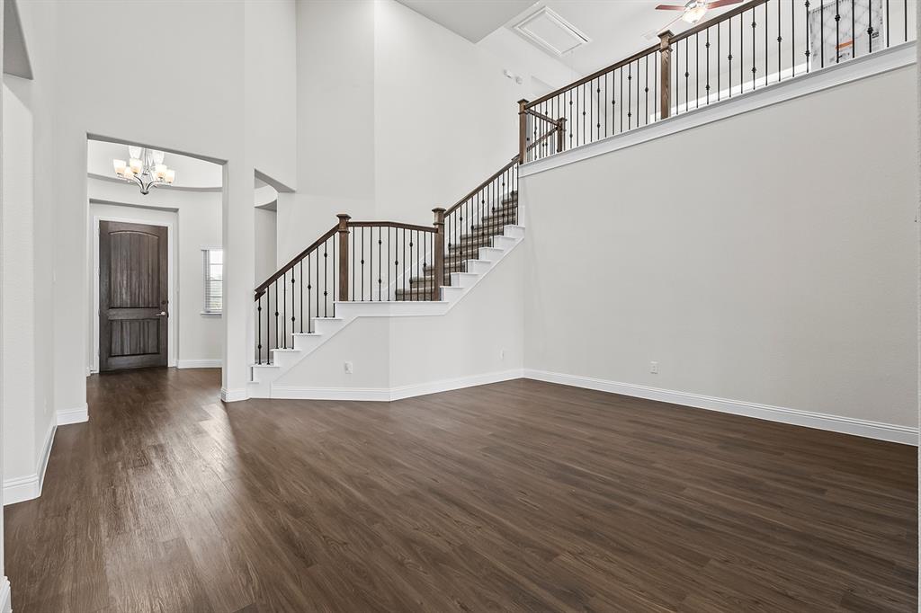 2911 Winchester Avenue