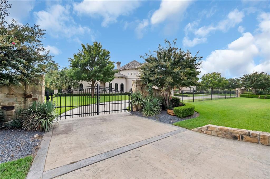 1567 Dove Road