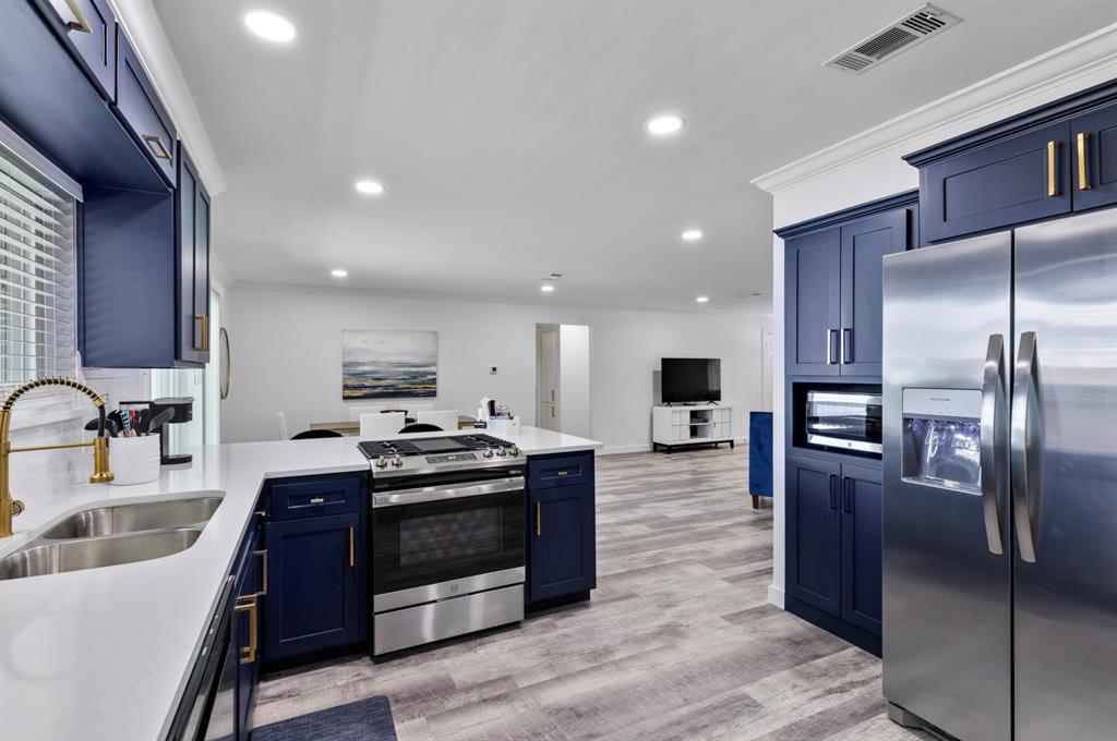 1044 Meadowbrook Drive