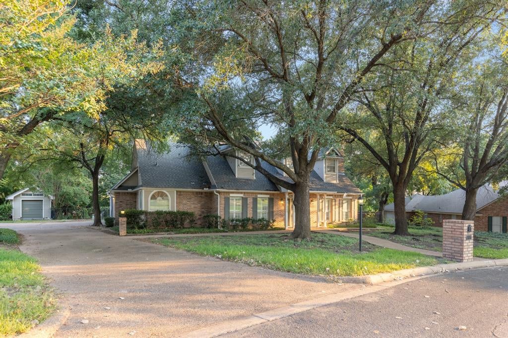 207 Westlane Circle