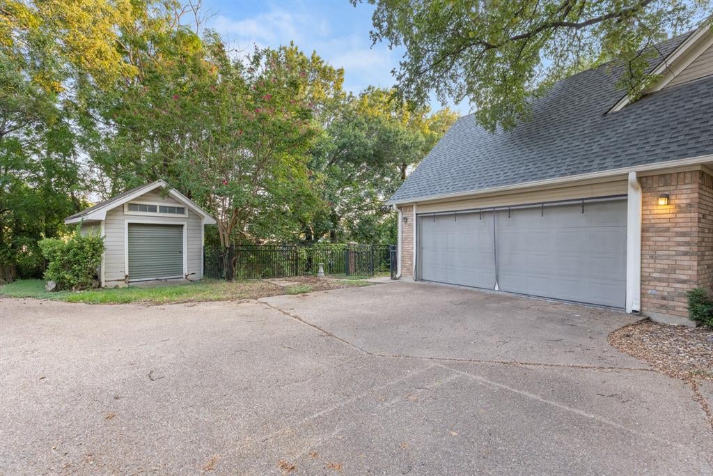 207 Westlane Circle