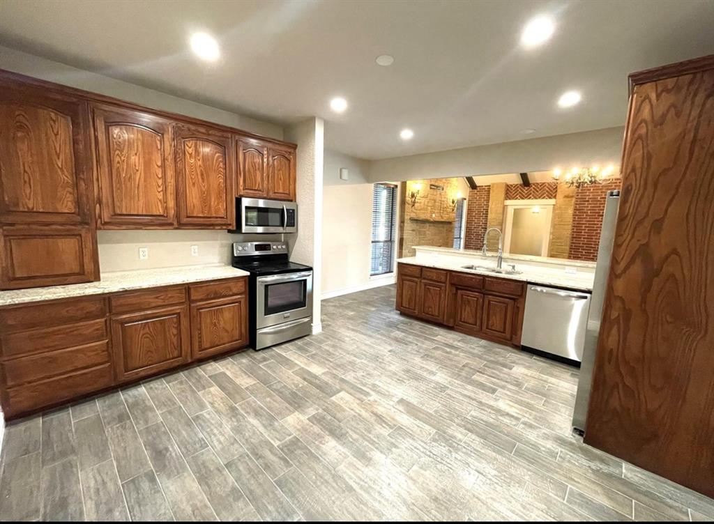 Oakwood Estates - Residential Lease