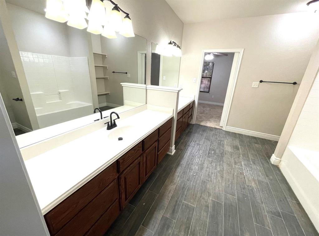 Oakwood Estates - Residential Lease