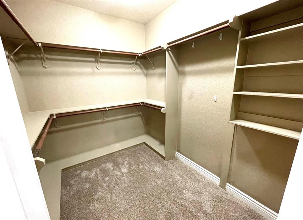 Oakwood Estates - Residential Lease