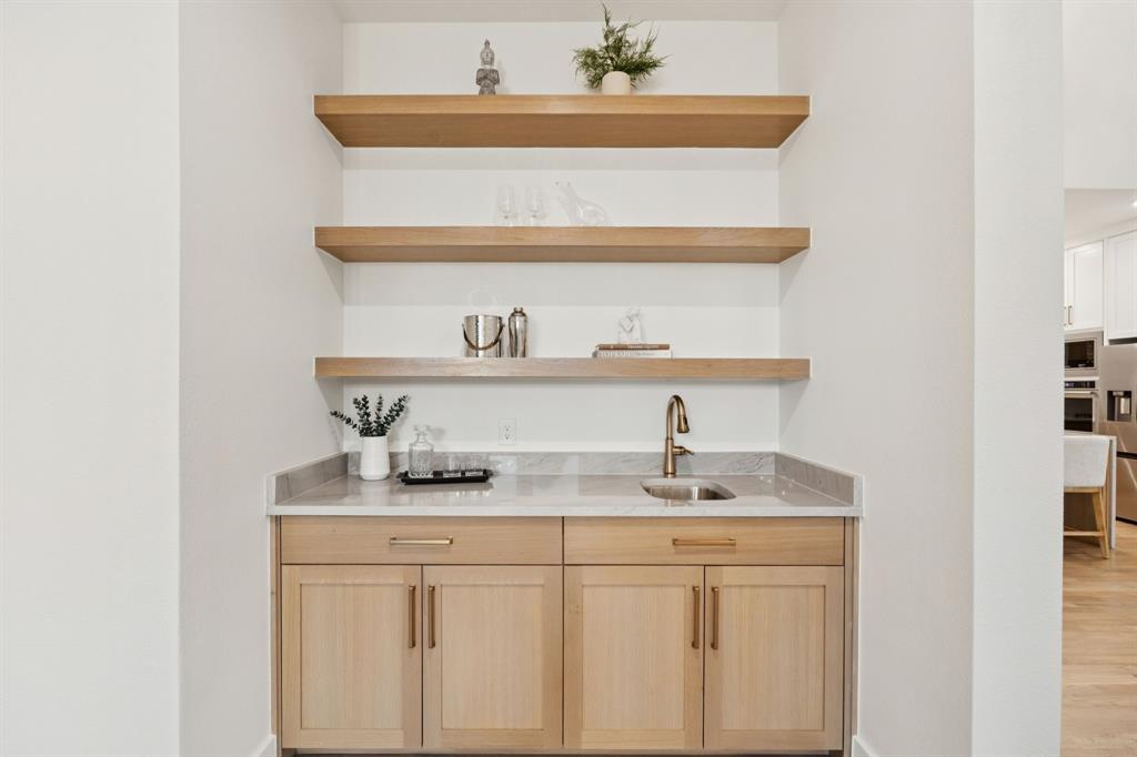 6281 Edgestone Drive