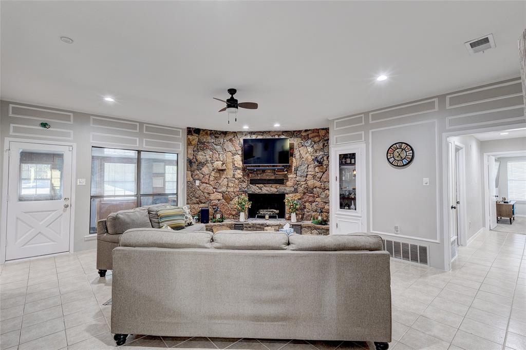 Henry H Ware Surv Abs #1611 - Residential Lease