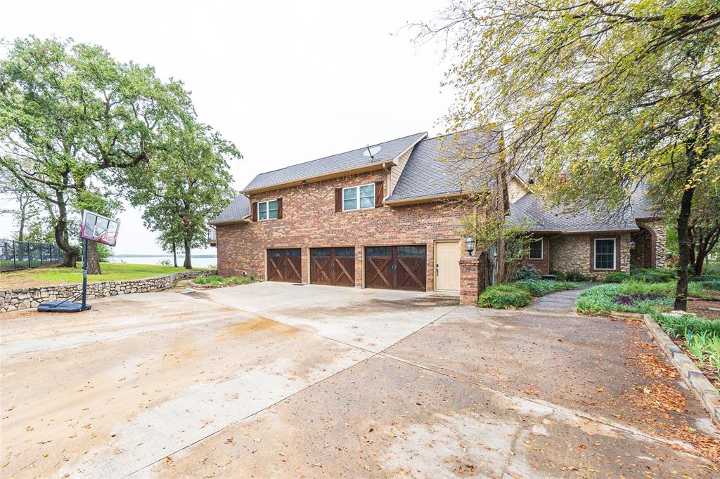 Emerald Sound At Lake Lewisville - Residential