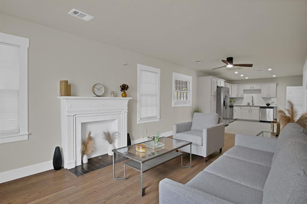 Ravinia Terrace Rev - Residential