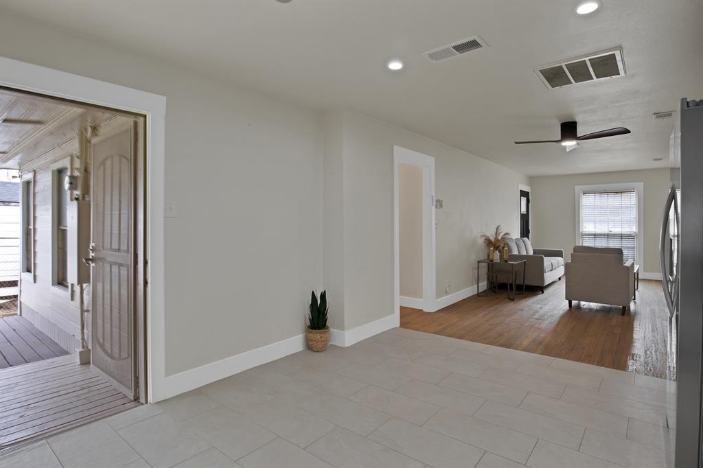 Ravinia Terrace Rev - Residential