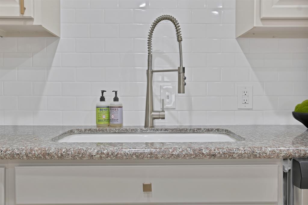 Ravinia Terrace Rev - Residential
