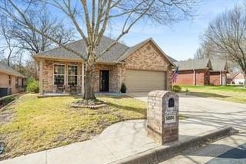 Photo of 5804 Cross Creek Circle, Tyler, TX 75703 (MLS # 21199194)