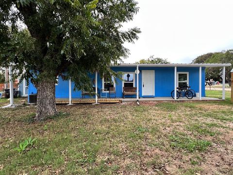 A home in Comanche