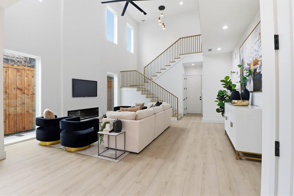 Mount Auburn - Residential