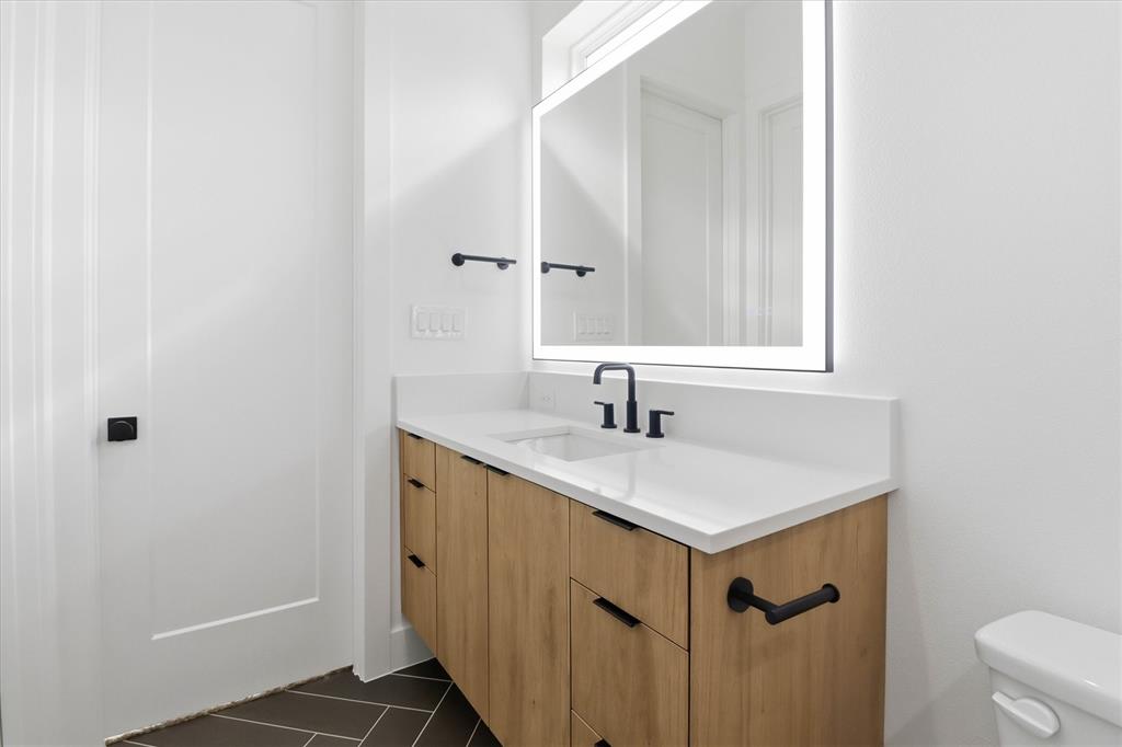 Mount Auburn - Residential