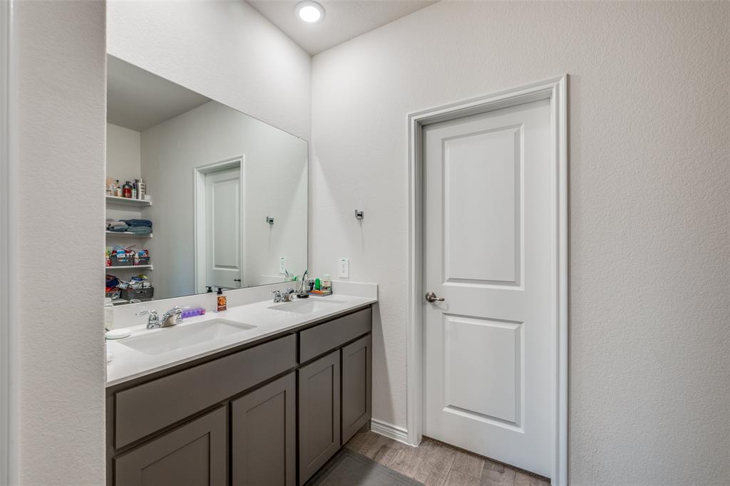 Augusta Square 1 - Residential