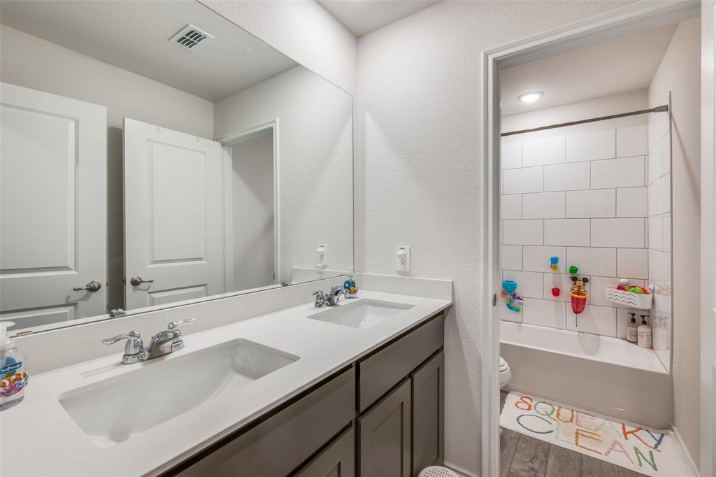 Augusta Square 1 - Residential