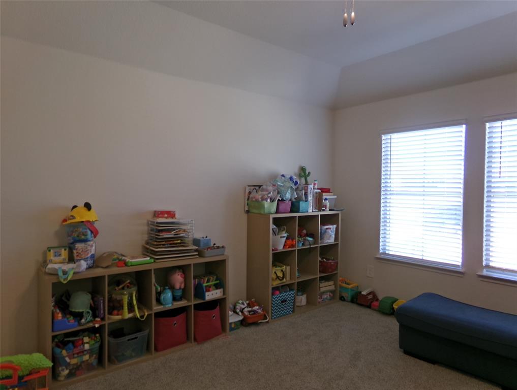 Augusta Square 1 - Residential