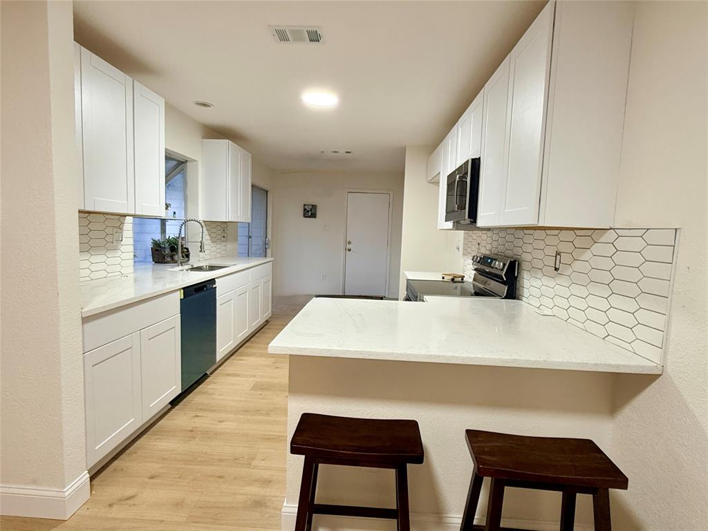 4243 Timberglen Road