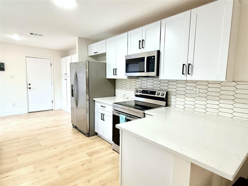 4243 Timberglen Road