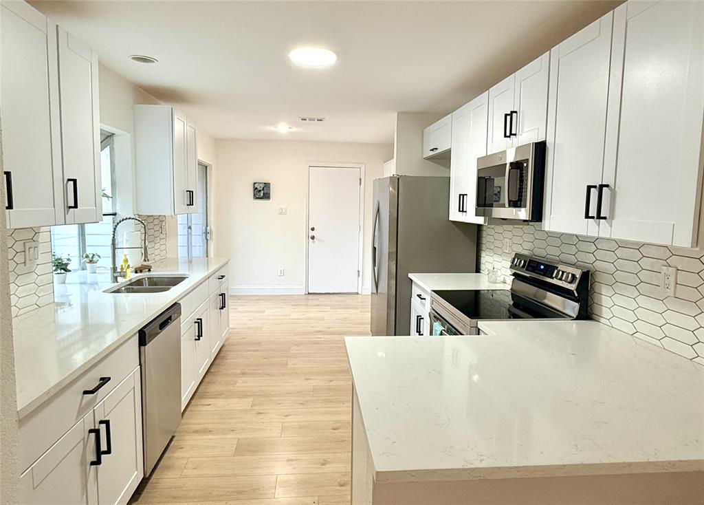 4243 Timberglen Road