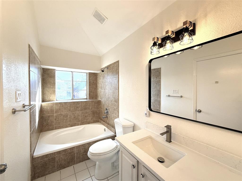 Highlands Pkwy - Residential