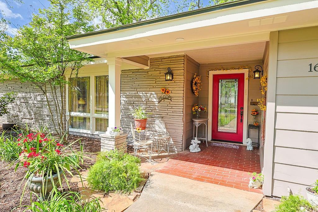 River Oaks - Residential