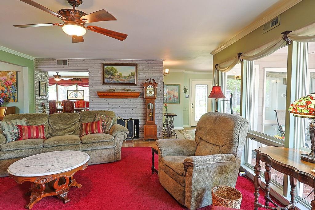 River Oaks - Residential