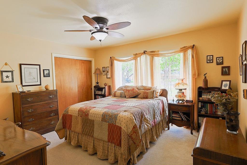 River Oaks - Residential