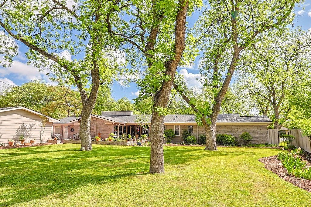 River Oaks - Residential