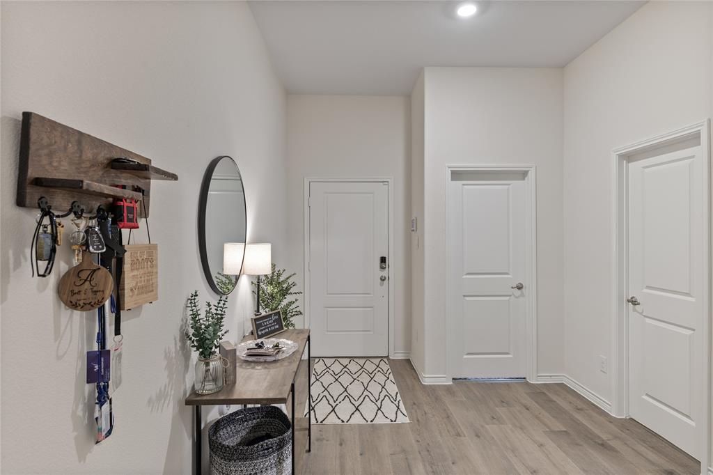 3023 Moccasin Lane