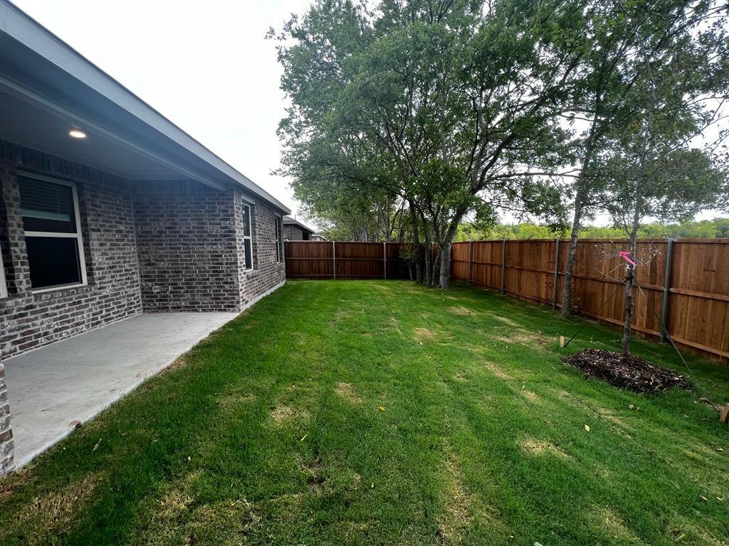 Three Oaks - Residential Lease