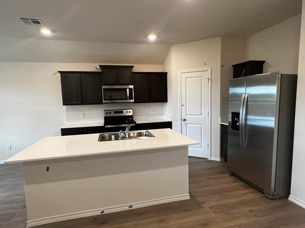 Three Oaks - Residential Lease