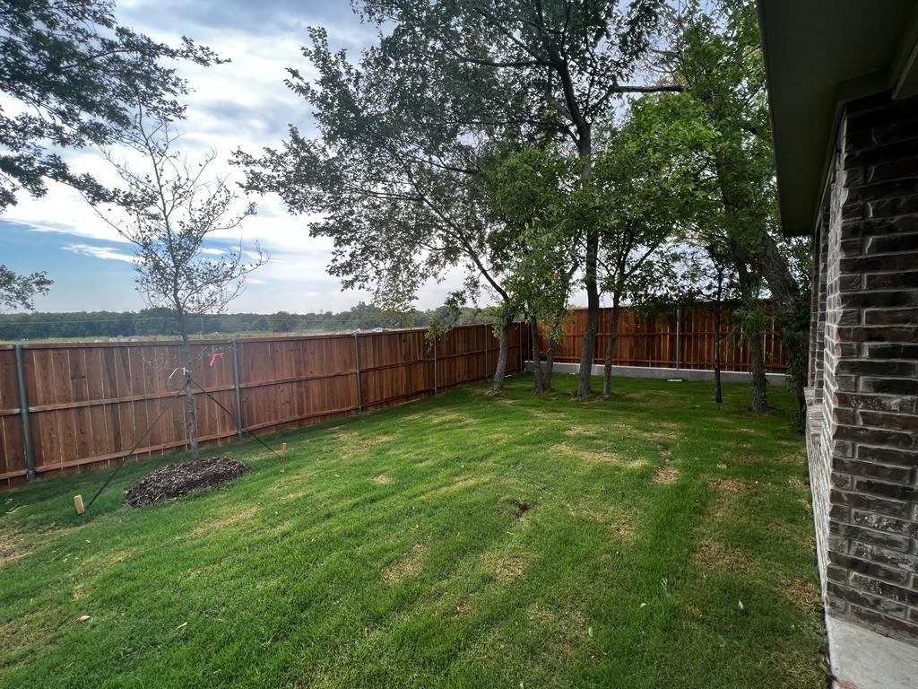 Three Oaks - Residential Lease