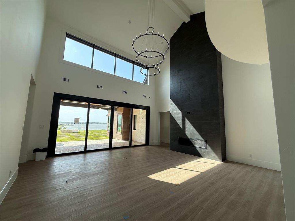 Granbury, Texas 76049, United States, 5 Bedrooms Bedrooms, ,6 BathroomsBathrooms,Residential,Active,157254