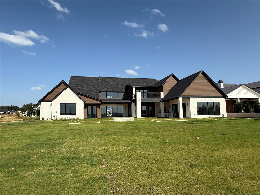 Granbury, Texas 76049, United States, 5 Bedrooms Bedrooms, ,6 BathroomsBathrooms,Residential,Active,157254