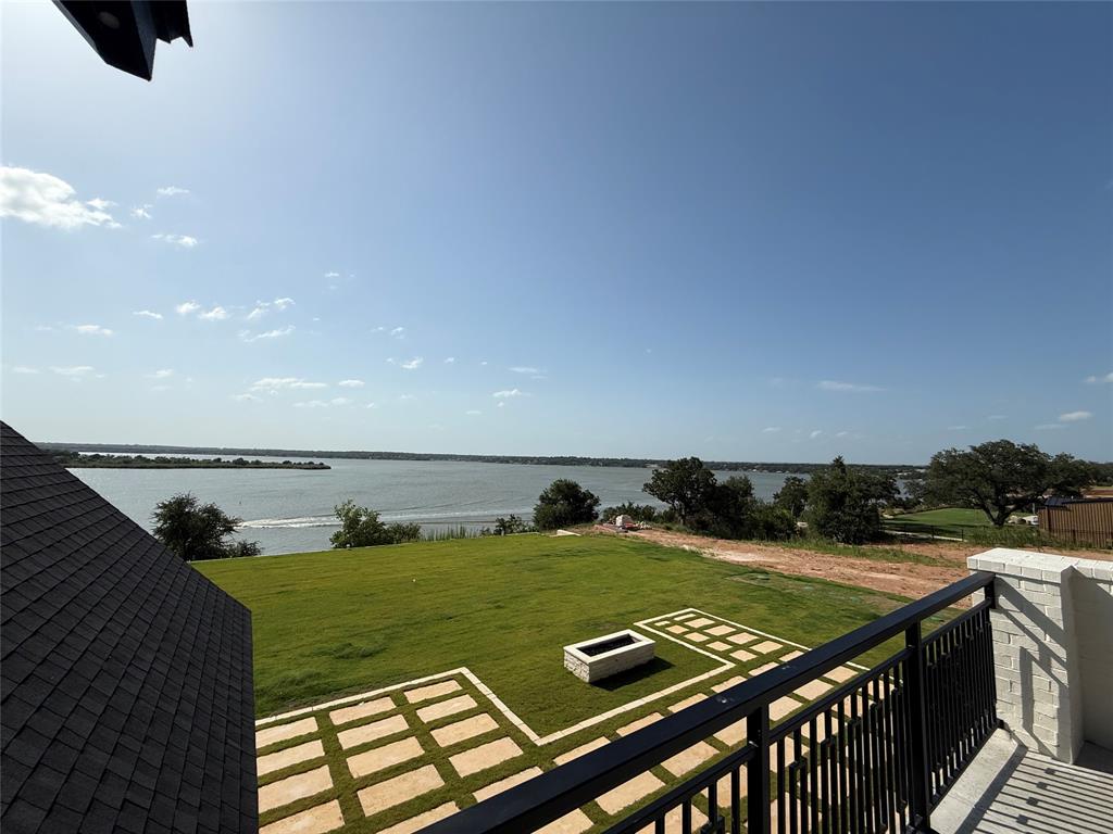 Granbury, Texas 76049, United States, 5 Bedrooms Bedrooms, ,6 BathroomsBathrooms,Residential,Active,157254