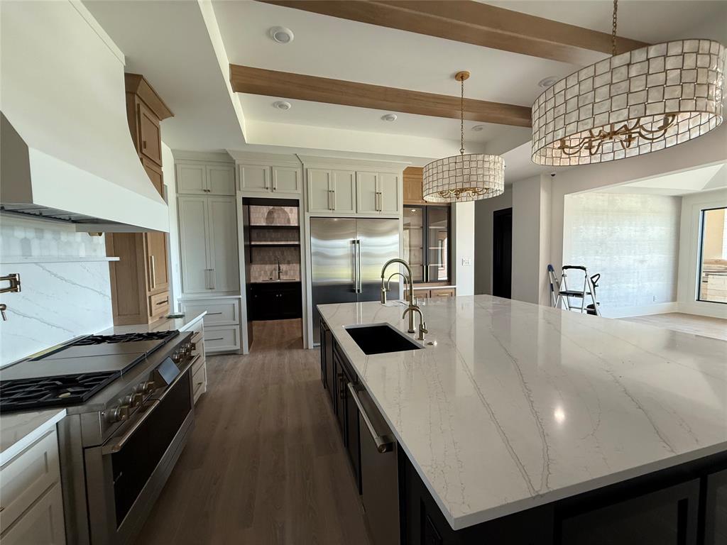 Granbury, Texas 76049, United States, 5 Bedrooms Bedrooms, ,6 BathroomsBathrooms,Residential,Active,157254