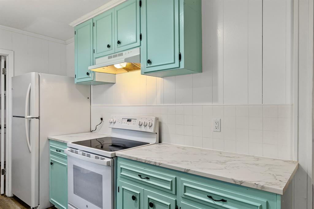 S5036 SOUTHGATE ADDITION # 2 LOT 13 ACRES .3375 - Residential