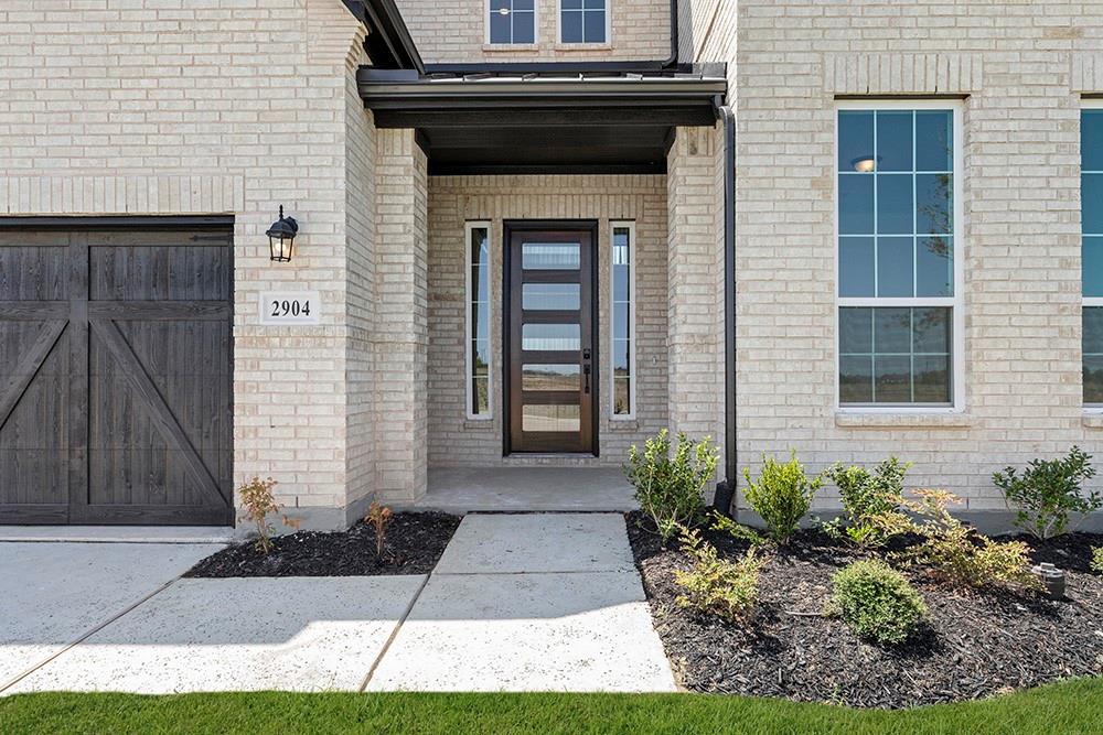 2904 Manchester Court