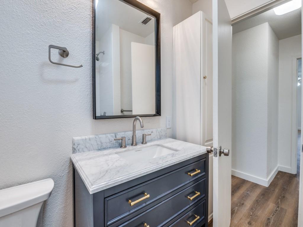 Grapevine, Texas 76051, United States, 2 Bedrooms Bedrooms, ,1 BathroomBathrooms,Residential,Active,5312