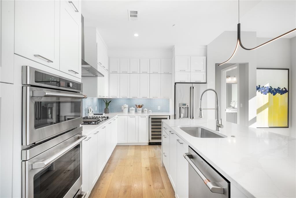 3031 Oliver Street 2007