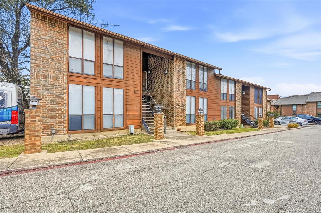 Holly Oaks Twnhms - Residential