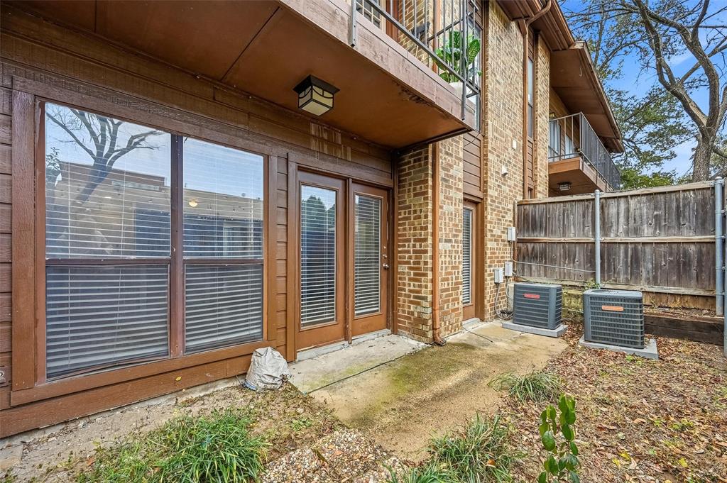 Holly Oaks Twnhms - Residential