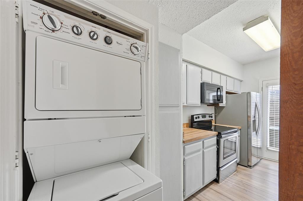 Holly Oaks Twnhms - Residential