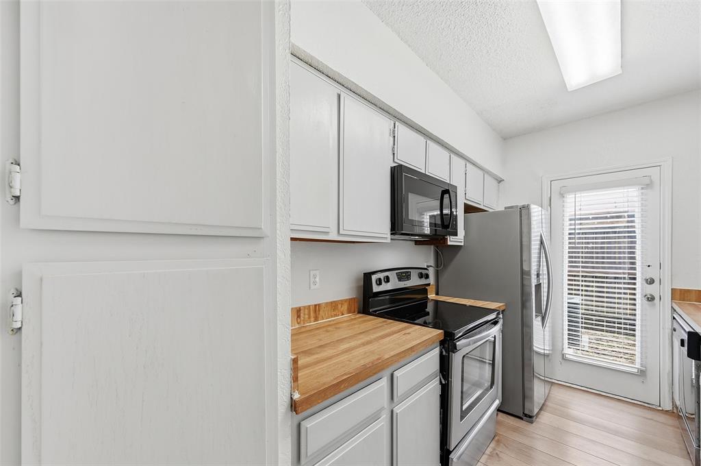 Holly Oaks Twnhms - Residential