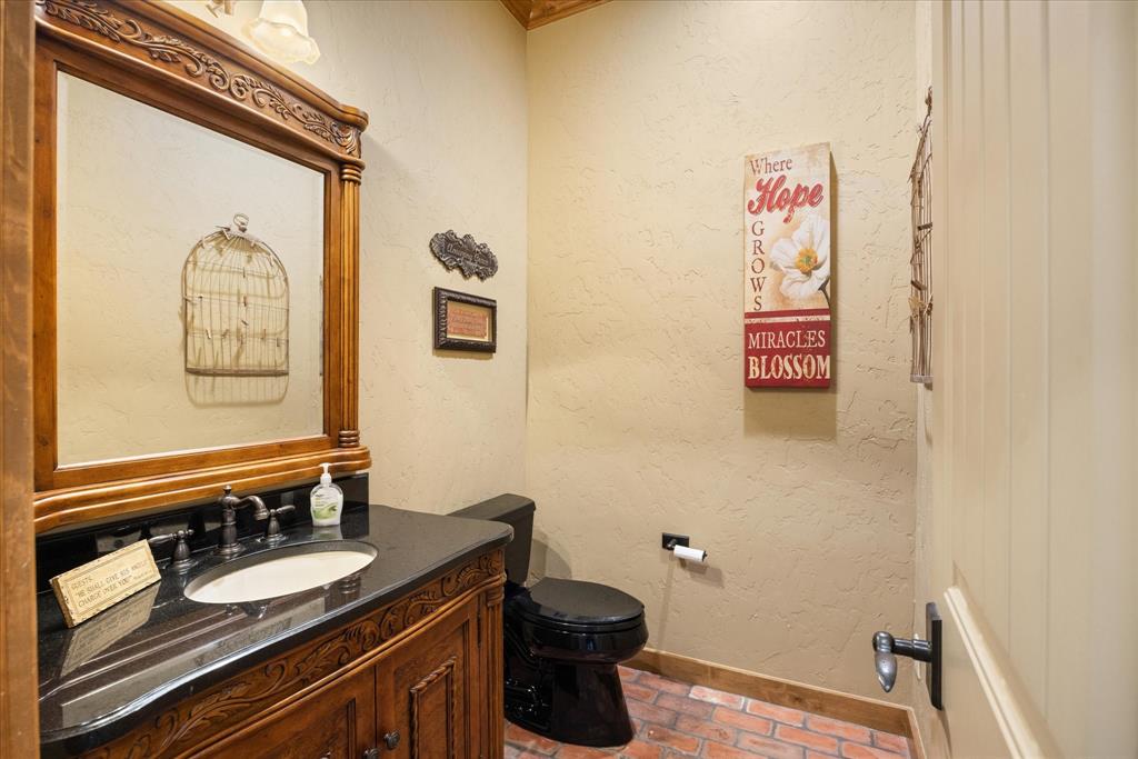 1101 Hidden Cove Trail