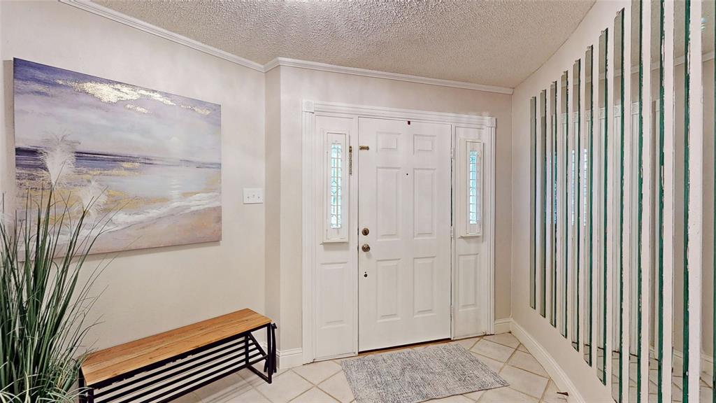 1402 Canadian Circle