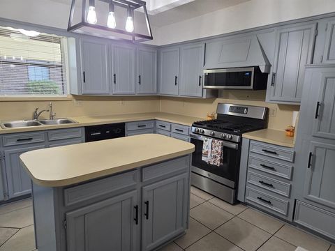 Tiny photo for 521 Newcastle Drive, DeSoto, TX 75115 (MLS # 21223760)