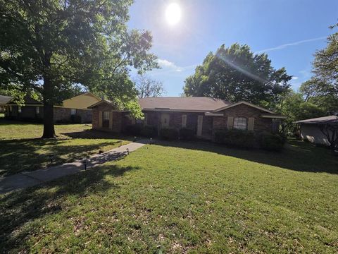 Tiny photo for 521 Newcastle Drive, DeSoto, TX 75115 (MLS # 21223760)