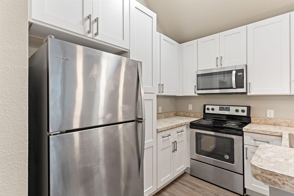 Sable Ridge Condos Ph 01-06 - Residential